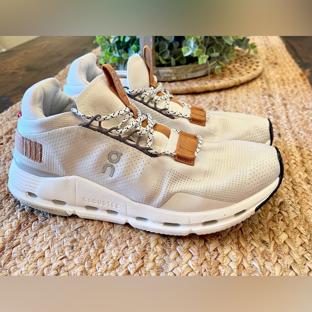 On Cloud Running White and Brown Sneakers